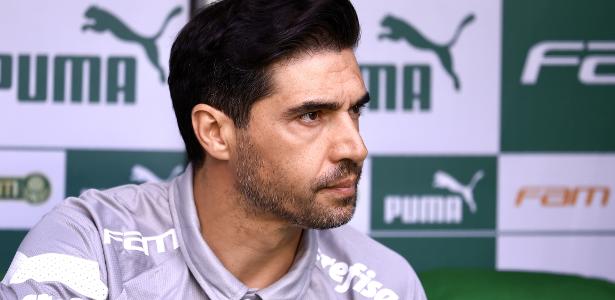 Abel opta por reforçar meio-campo do Palmeiras com três volantes contra Ituano
