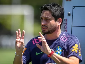 Arthur Elias aponta falha do Brasil na Copa e quer rivais com medo de Marta