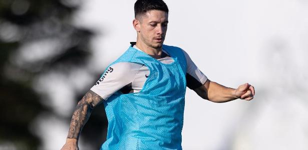 Corinthians é acionado na Fifa pelo Talleres por suposta dívida de Garro