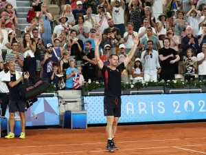 Andy Murray perde nas quartas e encerra carreira aplaudido de pé em Paris