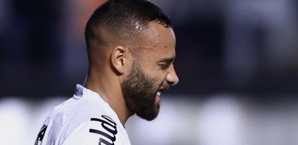 Santos confirma lesão e desfalque de Guilherme; trio pode voltar ao time
