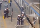 PM e torcedores têm confronto em estação antes de Flamengo x Botafogo