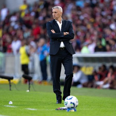 Hernan Crespo, técnico do São Paulo, na partida contra o Flamengo pelo Campeonato Brasileiro 2025 Hernan Crespo, técnico do São Paulo, na partida contra o Flamengo pelo Campeonato Brasileiro 2025