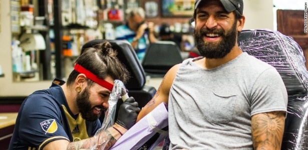 Richei Marquez, zagueiro do Philadelphia Union, usa o novo tatuador do clube - Divulgação