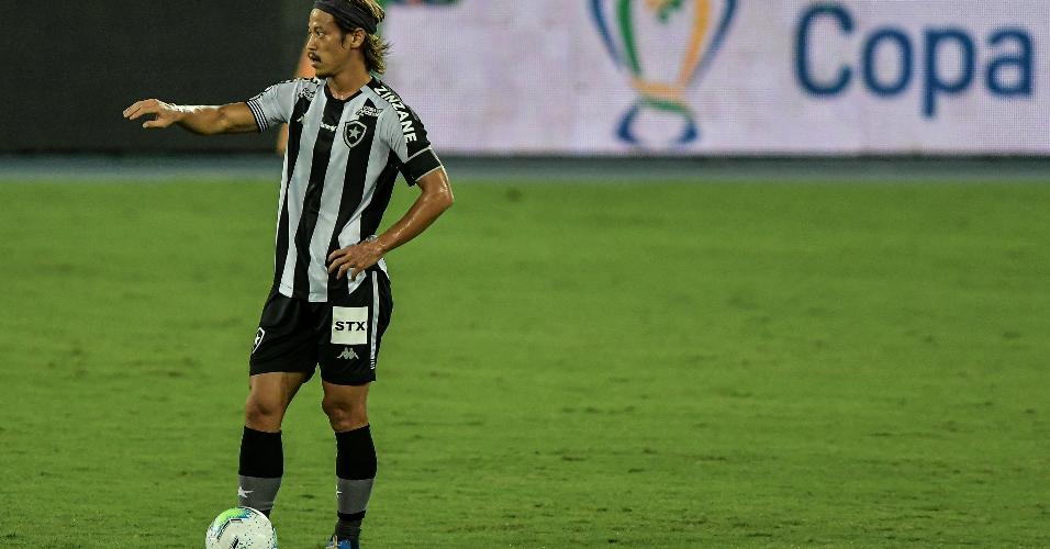 Honda, do Botafogo, durante a partida contra o Cuiabá