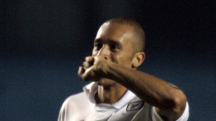 Miranda defendeu o São Paulo entre 2006 e 2011. Ele tem o retorno ao clube preparado no mercado da bola - Reuters/Reuters
