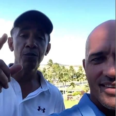 Obama e Kelly em campo de golfe - Reprodução