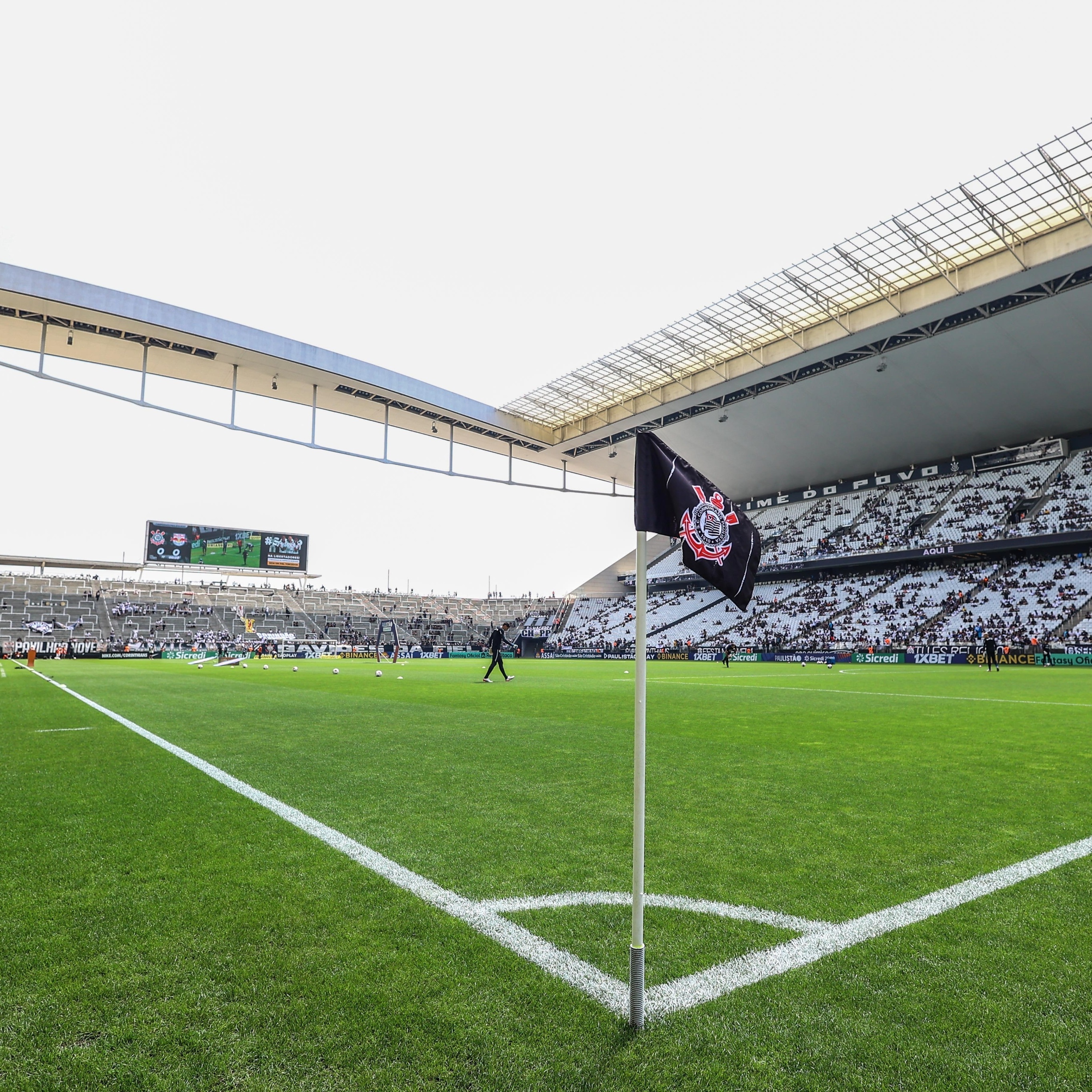 Corinthians: Atacante de 17 anos e R$ 250 mi treina no profissional