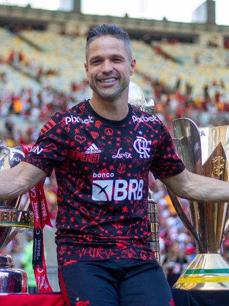 Diego Ribas é o novo embaixador da Escola Flamengo - ABC da Comunicação