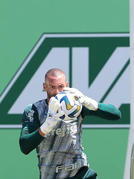 Weverton em treino do Palmeiras na última quinta-feira. - Cesar Greco/Palmeiras