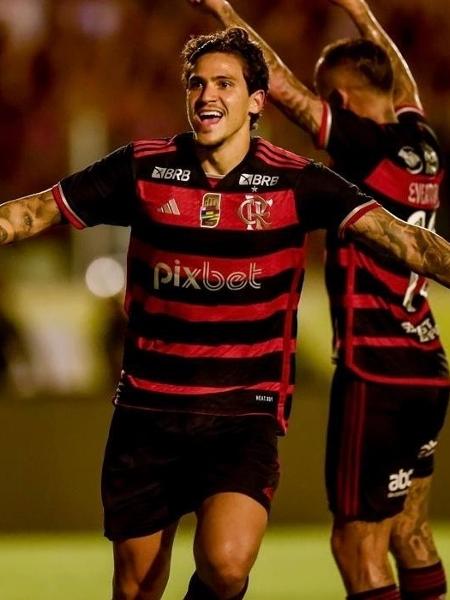 Pedro, do Flamengo, comemora gol marcado sobre o Bangu em jogo do Campeonato Carioca