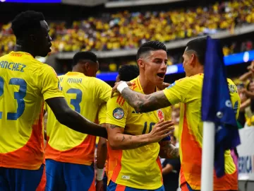 James dá duas assistências e comanda vitória da Colômbia sobre o Paraguai