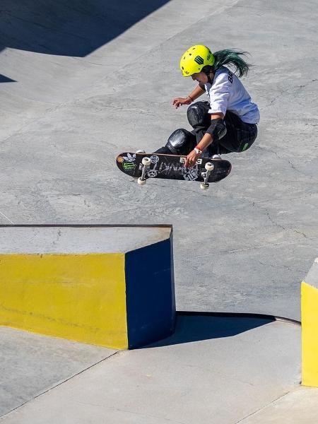 A skatista Raicca Ventura, durante disputa no mundial de skate park, em Roma, em setembro de 2024. 