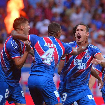 Gabriel Xavier comemora gol do Bahia contra o Vitória na decisão do Campeonato Baiano, na Arena Fonte Nova Gabriel Xavier comemora gol do Bahia contra o Vitória na decisão do Campeonato Baiano, na Arena Fonte Nova