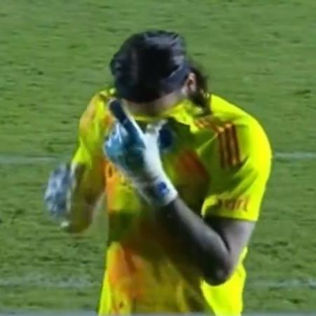 Cássio chorou após Cruzeiro x Vasco, jogo do Brasileirão Cássio chorou após Cruzeiro x Vasco, jogo do Brasileirão