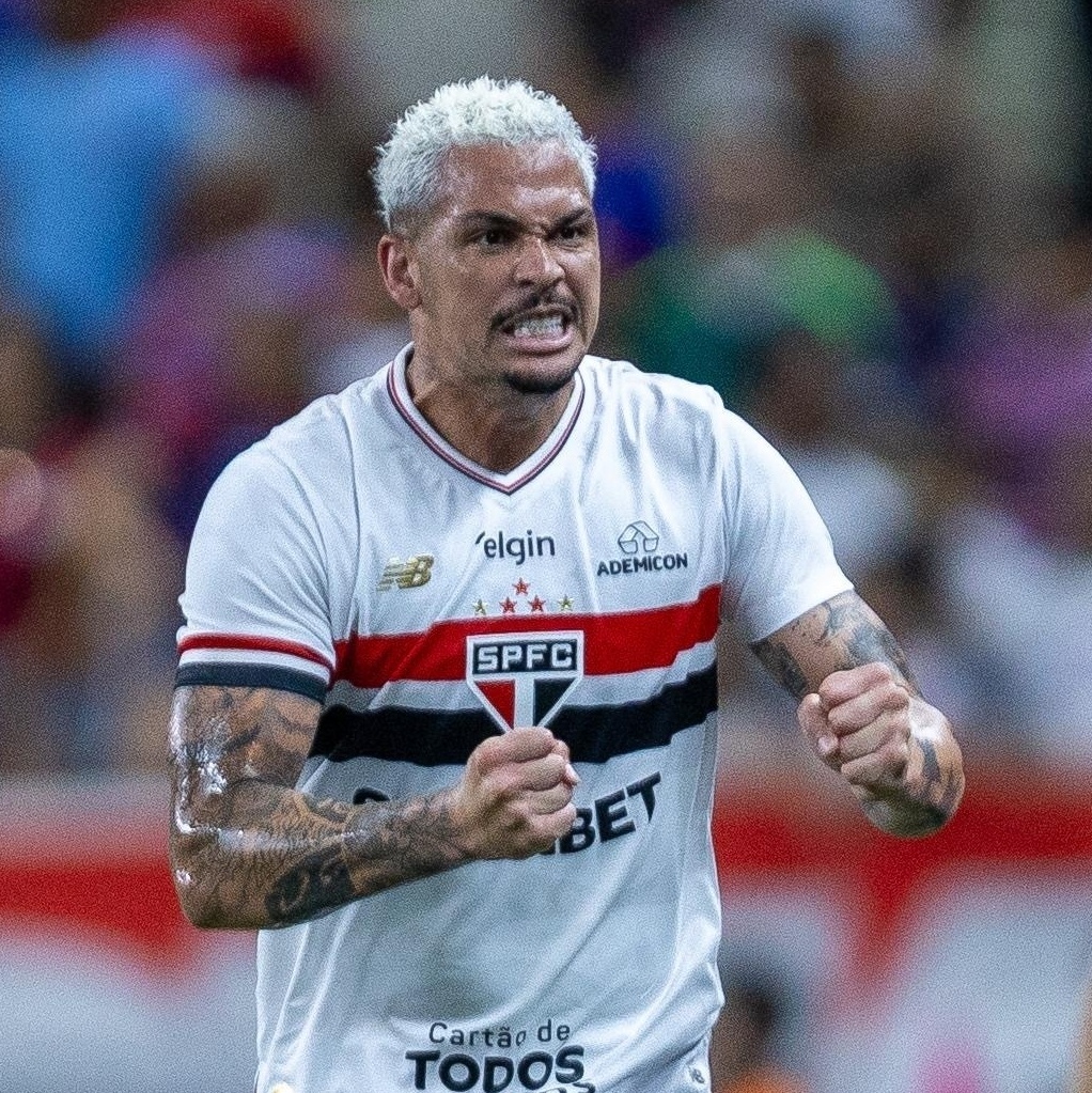Palmeiras tem a faca e o queijo, mas São Paulo não morreu, diz Arnaldo
