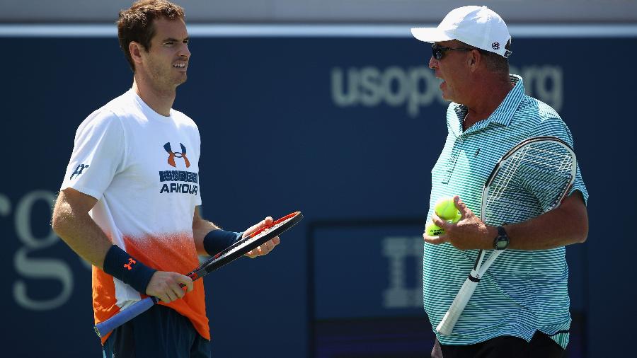 O tenista britânico Andy Murray ao lado do técnico Ivan Lendl - AFP PHOTO / GETTY IMAGES NORTH AMERICA / CLIVE BRUNSKILL