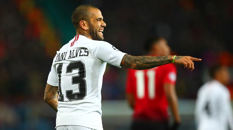 Daniel Alves - Robbie Jay Barrat/Getty Images - Robbie Jay Barrat/Getty Images