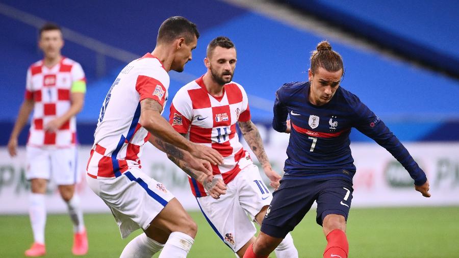 O atacante Antoine Griezmann em partida entre França e Croácia pela Liga das Nações - FRANCK FIFE / AFP