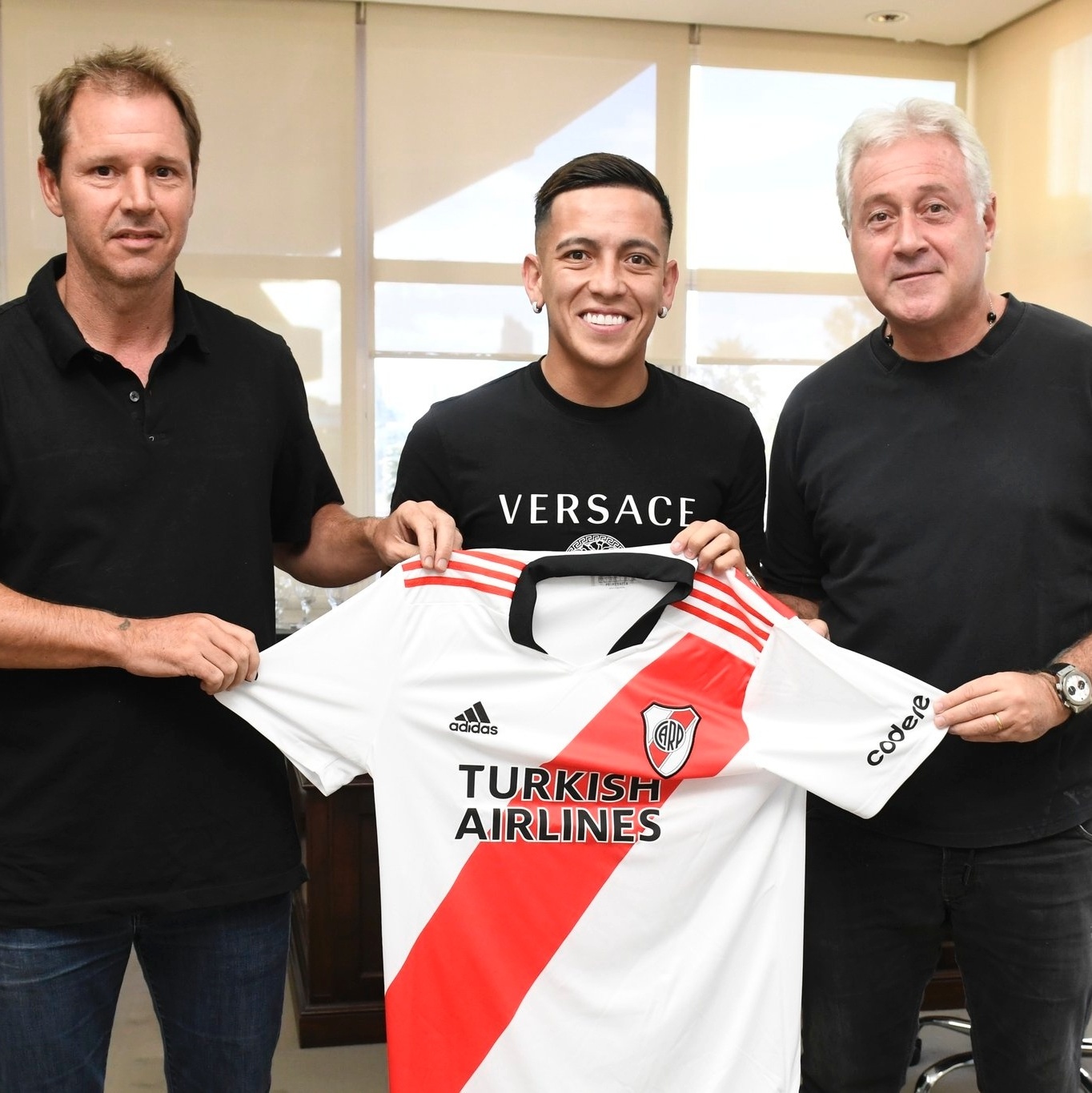 Flamengo ou Internacional? Atlanta abre o jogo sobre Ezequiel Barco