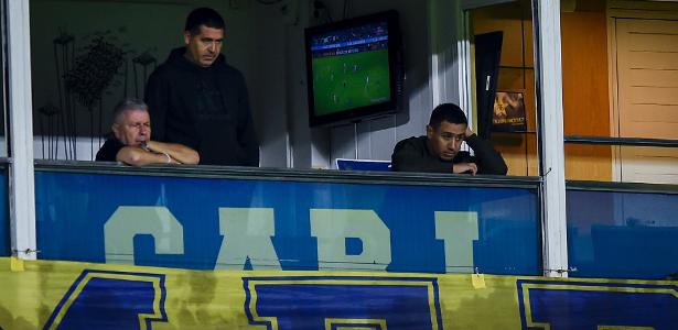 Riquelme admite preocupação com campo sintético do Palmeiras: 