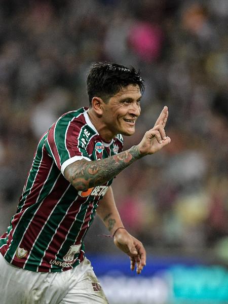 Cano comemora gol do Fluminense contra o Sampaio Corrêa em jogo do Campeonato Carioca