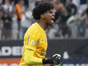 Titular e capitão, Hugo Souza é melhor negócio do Corinthians na temporada