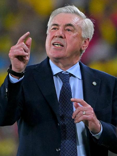 Carlo Ancelotti, técnico da seleção brasileira, durante jogo contra o Equador
