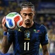 Raphinha segue protocolo e novamente n&atilde;o viaja para jogo da sele&ccedil;&atilde;o