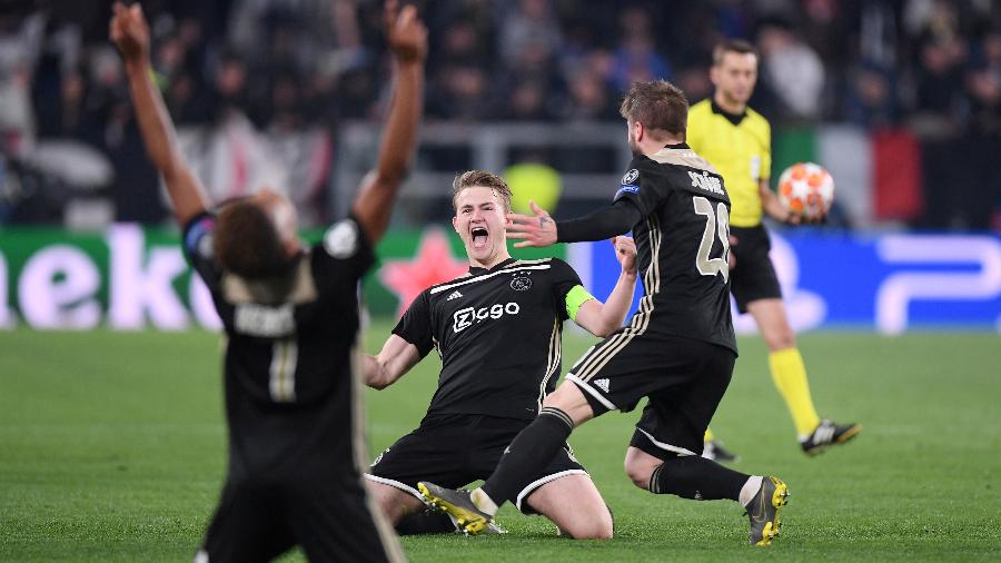 Matthijs de Ligt comemora vitória do Ajax sobre a Juventus - Alberto Lingria/Reuters