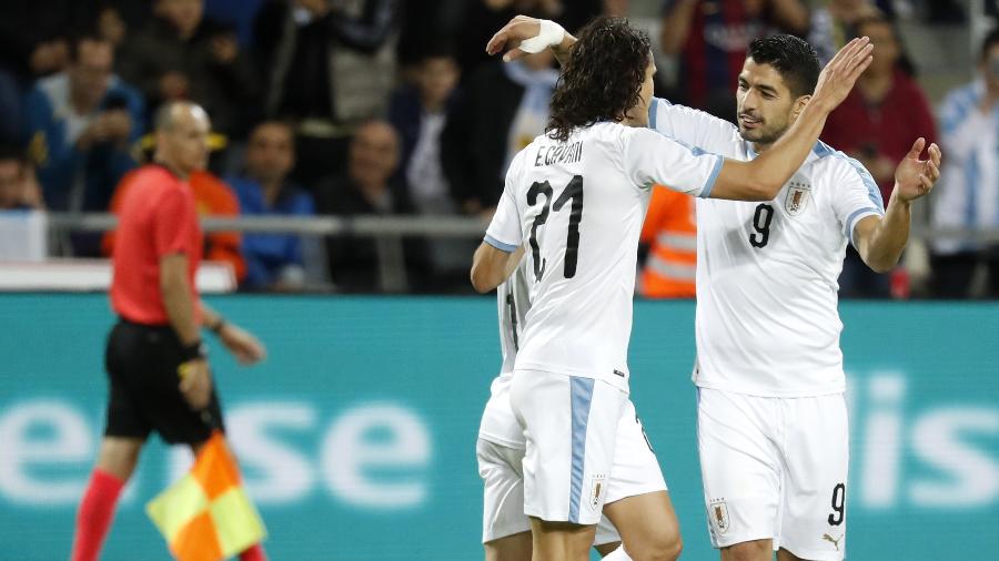 Cavani e Suárez chegam à Copa América pressionados para marcar gols - EMMANUEL DUNAND/AFP