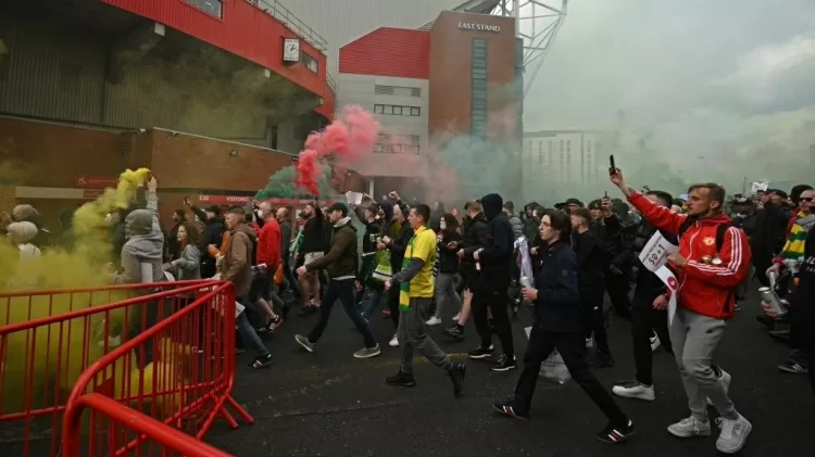 Torcedores do Manchester United durante protesto contra donos do clube por tentativa de criação da Superliga Europeia - Oli Scarff/AFP - Oli Scarff/AFP