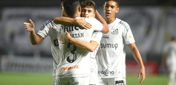 Sal grosso é eleito o craque em goleada do Santos na Libertadores