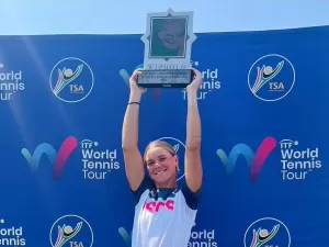 Medalhista olímpica, Laura Pigossi conquista título na África do Sul