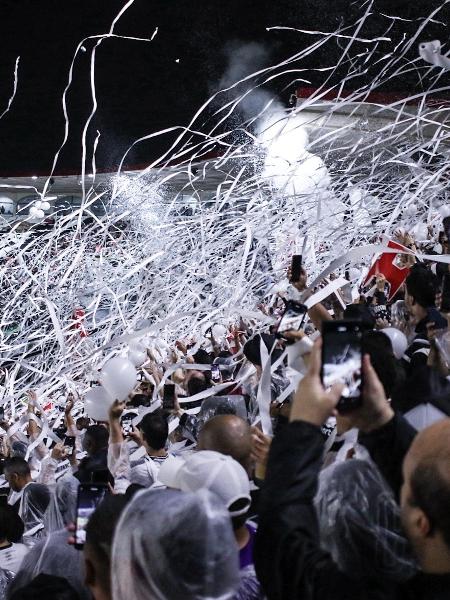 Torcida do Vasco fez grande festa na semifinal da Copa do Brasil contra o Atlético-MG