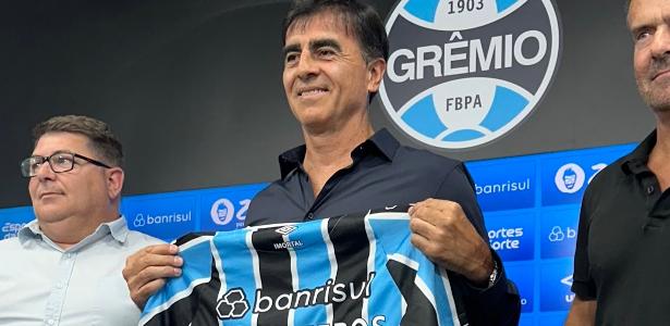 Grêmio apresenta Quinteros e demonstra confiança em Villasanti, desejado pelo Palmeiras
