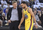 Técnico dos Warriors diz que Curry está fora da 1ª rodada dos playoffs