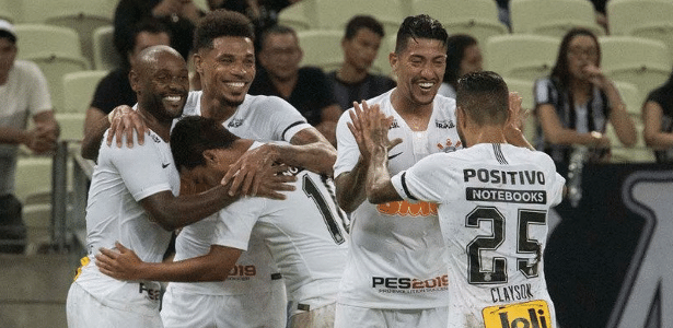 Junior Urso comemora gol marcado pelo Corinthians contra o Ceará em jogo da Copa do Brasil - Daniel Augusto Jr./Ag. Corinthians