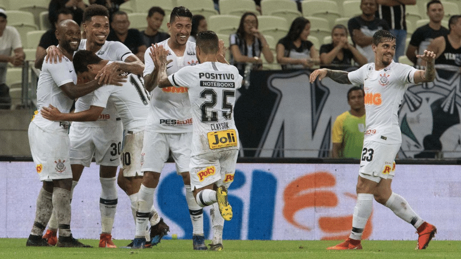 Júnior Urso comemora gol marcado pelo Corinthians contra o Ceará em jogo de ida da Copa do Brasil - Daniel Augusto Jr./Ag. Corinthians