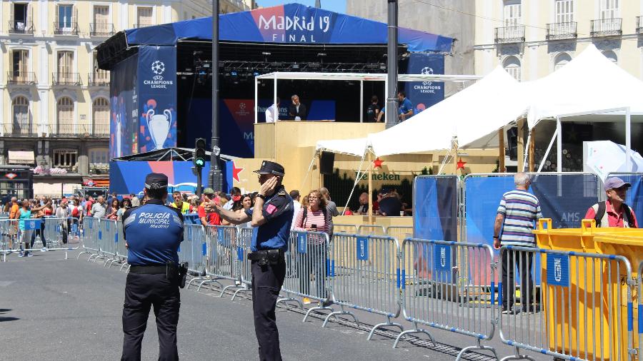 Policiamento no centro de Madri em área da fan fest da final da Champions League: número recorde de oficiais - Bruno Freitas/UOL