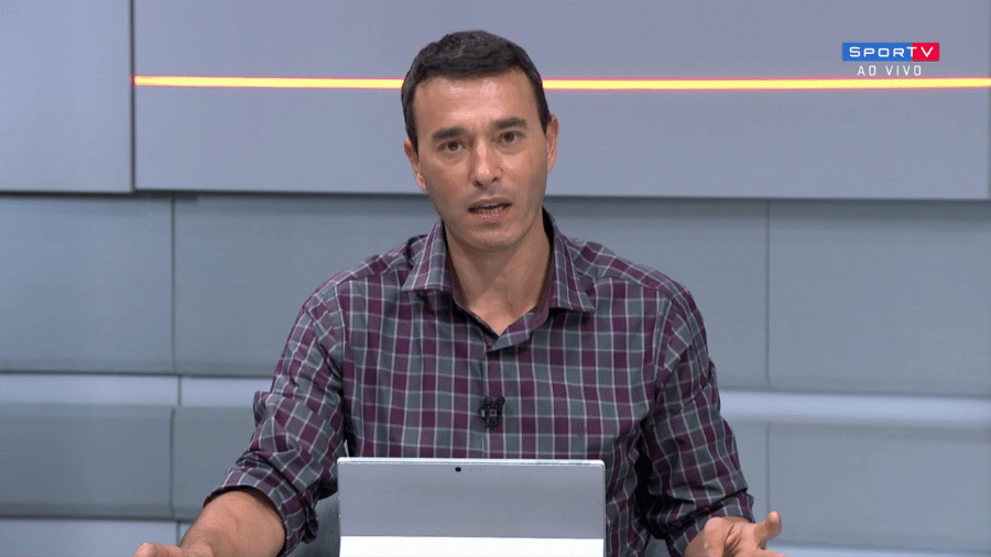 André Rizek, apresentador do Seleção SporTV: Globo aperta protocolos no Esporte pela covid-19 - Reprodução/SporTV
