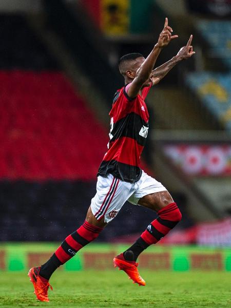 Max, do Flamengo, comemora gol sobre o Nova Iguaçu - Marcelo Cortes / Flamengo