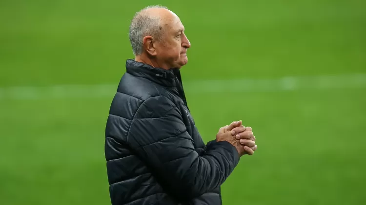 O técnico Felipão durante Grêmio x Corinthians pelo Brasileirão - Pedro H. Tesch/AGIF - Pedro H. Tesch/AGIF