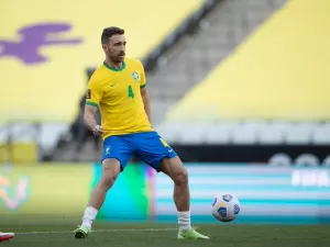 Vice do Flamengo confirma acerto com Léo Ortiz: 'Vontade dele pesou'