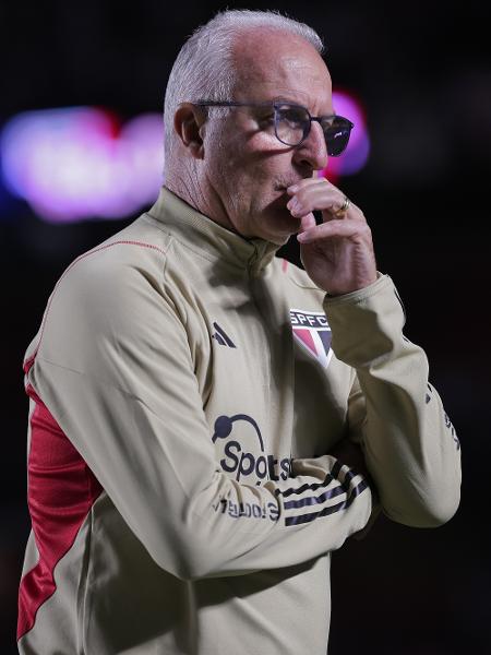 Dorival Júnior, técnico do São Paulo, durante jogo contra o Tigre pela Sul-Americana - Ettore Chiereguini/AGIF