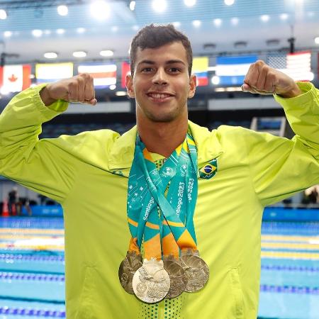 Guilherme Costa, o Cachorrão, com suas quatro medalhas de ouro no Pan 2023