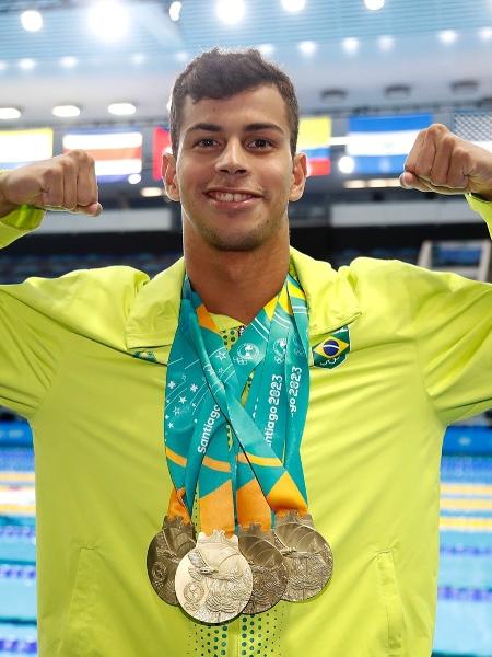 Guilherme Costa, o Cachorrão, com suas quatro medalhas de ouro no Pan 2023