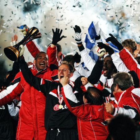 Jogadores do São Paulo celebram a conquista do Mundial de 2005