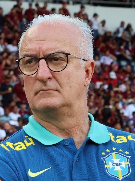 Dorival Júnior, técnico do Brasil, durante jogo contra a Venezuela