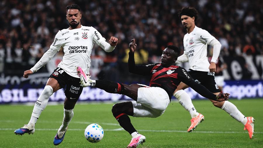 Raniele anulou o sistema ofensivo do Athletico em duelo pelo Brasileirão